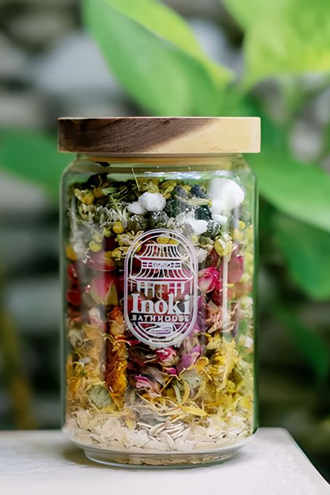 🛌😴Experience tranquility and self-care with our herbal-infused bath. Hand-crafted with healing and nourishing herbs, such as rose petals from Egypt, lavender flowers from France, and aromatic jasmine tea. Explore our Pinterest Board for more ideas and in-depth details on Marmalade. #RestfulNights #SleepSupplements #CalmingTeas #SleepEssentials #BlissfulSleep #Relaxation #Rejuvenation #SleepWell #CalmSleep #SweetDreams #HealthySleepHabits Oolong Milk Tea, Free Playlist, Artemisia Vulgaris, Ethereal Garden, Garden Community, Window Writing, Sleep Essentials, Tea Bath, Calendula Officinalis