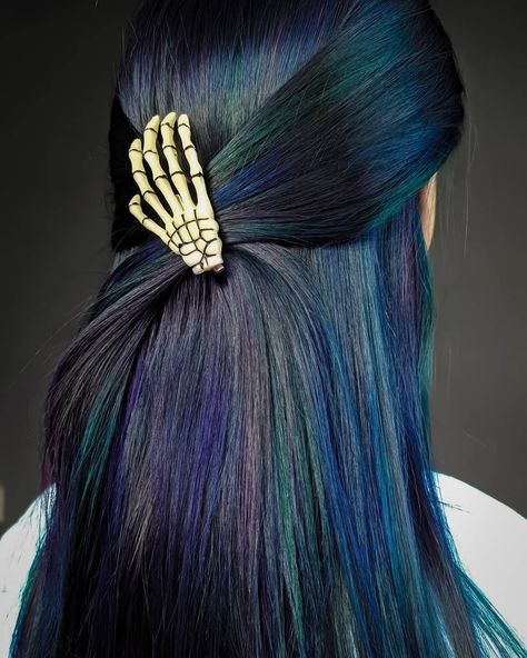 Cerulean Sea Hair, Holographic Hair Dark, Siren Sisters, Oil Slick Hair Color, Colored Streaks, Spooky Hair, Cerulean Sea, Oil Slick Hair, Baylage Hair