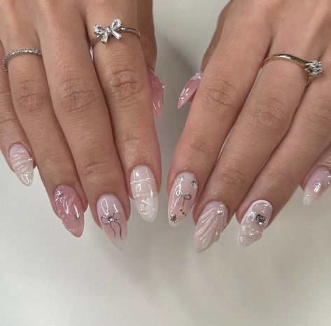 Douyin Nails Almond, Korean Short Nails, Milky Nails, Asian Nails, Grunge Nails, Blush Nails, Mermaid Nails, Pearl Nails, Soft Nails