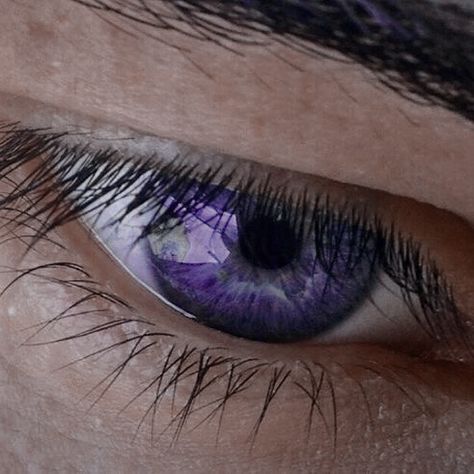 Indigo Eyes Aesthetic, Purple Eyes Aesthetic Male, Purple Guy Aesthetic, Violet Eyes Natural, Purple Eyes Aesthetic, Purple Blue Eyes, Dark Purple Eyes, Lilac Eyes, Lavender Eyes