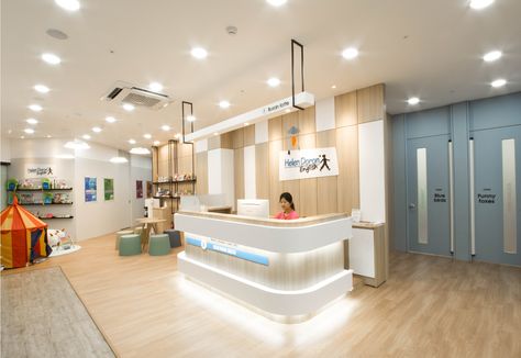 Helen Doron Korea, Lotte Busan Learning Center Clinic Reception, Helen Doron, Reception Area Design, Pediatric Clinic, Children's Clinic, Starting A Daycare, Daycare Design, Dental Kids, Closet Renovation