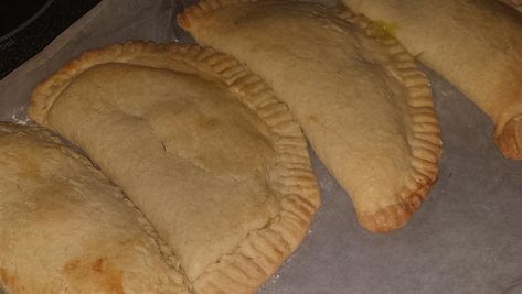 Sweet Dough Pie Recipe, Turnover Dough, Cajun Desserts, Sweet Dough Recipe, Fig Pie, Sleeve Recipes, Pie Dough Recipe, Pie Crust Dough, Cajun Creole Recipes