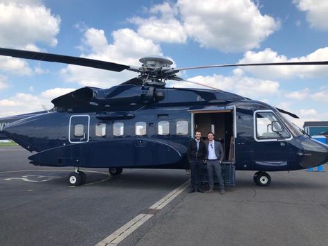 Jack & Brendan on the ground with an incredible Sikorsky S-92 heading over to Wycombe Air Park . . . . #avgeek #helicopter #aviation #luxurytravel #bizav #Sikorsky Sikorsky S-92, Helicopters Private, Privet Plane, Helicopter Private, Private Helicopter, Helicopter Cockpit, Private Jet Plane, Private Jet Interior, Luxury Helicopter