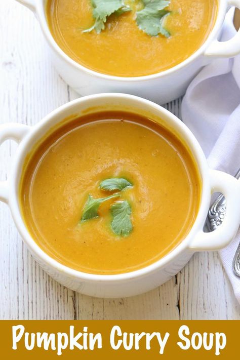 Curried Pumpkin Soup Recipe, Pumpkin Curry Soup, Pumpkin Soup Recipe Easy, Creamy Pumpkin Soup Recipe, Curry Soup Recipes, Nightshade Free Recipes, Pumpkin Curry, Pumpkin Soup Recipe, Coconut Soup