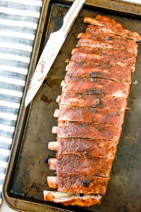 If you don\'t have a grill and still want to enjoy some good home cooked ribs, make some delicious, fall off the bone St Louis Style Ribs in the oven. #ribs #porkribs #recipe St Louis Ribs Recipe, Oven Pork Ribs, Oven Cooked Ribs, St Louis Style Ribs, St Louis Ribs, Oven Ribs, Baked Pork Ribs, Baked Bbq Ribs, Ribs In The Oven