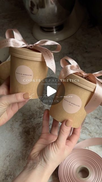 NATALIE MEREACRE on Instagram: "COOKIE CUP 🍪" Cookie Tube Packaging, Baked Packaging Ideas, Cookies Wrapped In Parchment Paper, Cookies Packaging Ideas Creative Diy, Cake In A Cup Packaging Ideas, Gift Wrap Cookies Packaging Ideas, Christmas Cookie Wrapping, Individual Wrapped Cookies, Packaging For Cakes