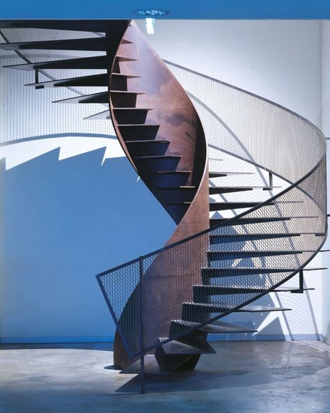 Body’s Gym | Archea Associati Blue Staircase, Escalier Design, Staircase Remodel, Metal Stairs, Stairs Architecture, Stairway Design, Stair Handrail, Staircase Railings, Take The Stairs