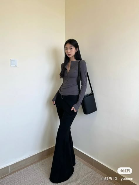 Classy Pencil Skirt Outfits, Non Jeans Outfits Casual, High Visual Weight Outfit, Low Rise Office Pants, Dark Color Outfits Aesthetic, Long Mermaid Skirt Outfits, 1/4 Zip Outfits, Clothes For Wide Shoulders, Black Sleek Outfit