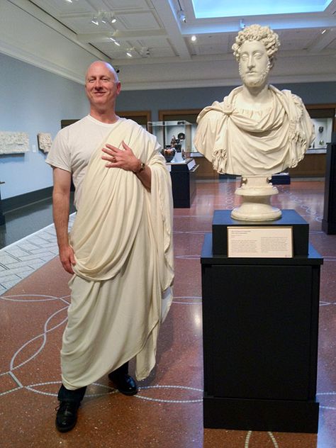 In ancient Rome, togas were no laughing matter. They were the fashion must-have for all male citizens, but men hated them: they were heavy, made your left arm as useful as a T. Rex's, and required a team of highly trained slaves to put on and take off. Also, they were made of wool, which was great f Roman Toga Diy, Mermaid Rave Outfit, Wonder Woman Costume Diy, Mythology Costumes, Roman Toga, Gladiator Costumes, Biblical Costumes, Best Group Halloween Costumes, Toga Costume