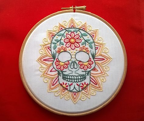 Embroidery Hearts, Wooden Embroidery Hoops, Free Greeting Cards, Diy Embroidery Patterns, Hand Embroidery Kit, Skull Hand, Star Embroidery, Hand Embroidery Design Patterns, Hand Embroidery Pattern