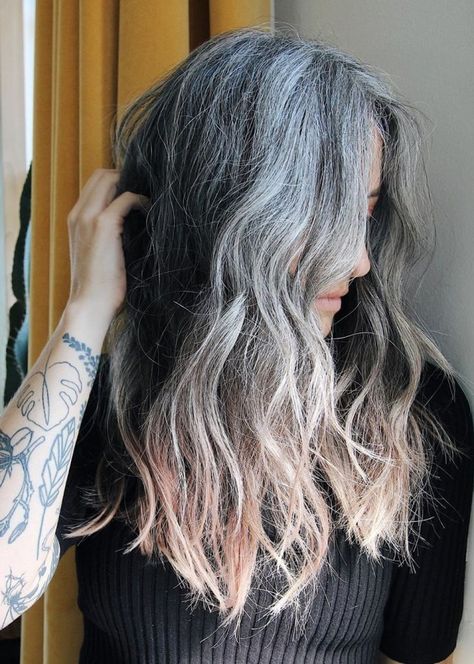 Gray Hair Transition with Balayage Balayage Gray, Transitioning To Gray Hair, Ash Grey Hair, Highlights Silver, Dark Grey Hair, Grey Hair Care, Gray Balayage, Grey Hair Transformation, Grey Hair Dye