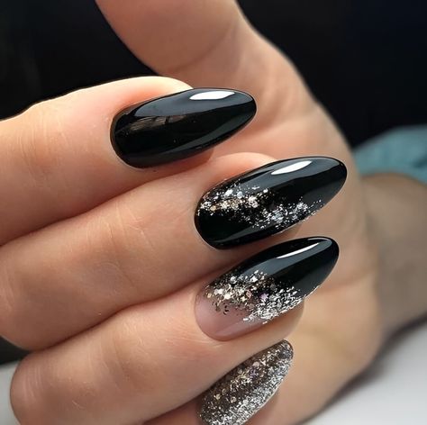 30 Mysterious And Dramatic Black Glitter Nail Designs That Are Top Glam - 248 Chip Nails, Black Almond Nails, Nagel Design, Black Nails With Glitter, Nails With Glitter, January Nails, Black Nail Designs, Popular Nails, Nail Designs Glitter