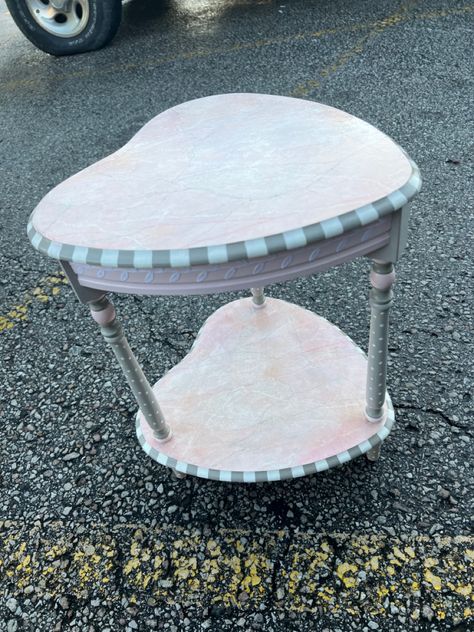 Heart shape pink end table aesthetic lovecore decor furniture Lovecore Decor, Aesthetic Lovecore, Table Aesthetic, Heart Table, Painted Hearts, Mini Table, Painted Table, Furniture Restoration, Decor Furniture