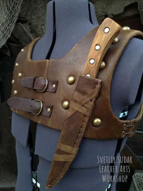 Diy Leather Armor, Light Leather Armor, Leather Armor Pattern, Leather Chest Armor, Archery Gloves, Jedi Cosplay, Leather Armour, Larp Armor, Historical Armor