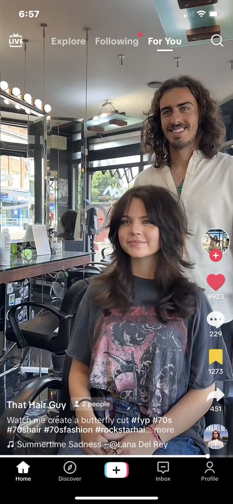 Haircut Tiktok, 70s Shag Haircut, 70s Shag, 70’s Hair, Shag Hair, Butterfly Haircut, Butterfly Cut, Hair Color Streaks, Hair Appointment