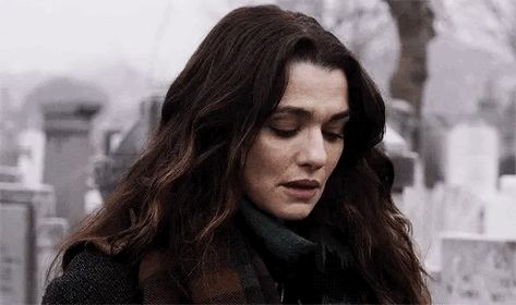 Older Female Face Claims, Rachel Weisz Gif, Yellowjackets Jackie, Rachel Weiz, Melina Vostokoff, Rachel Weiss, Psychological Tricks, Arthur Weasley, Classic Actresses