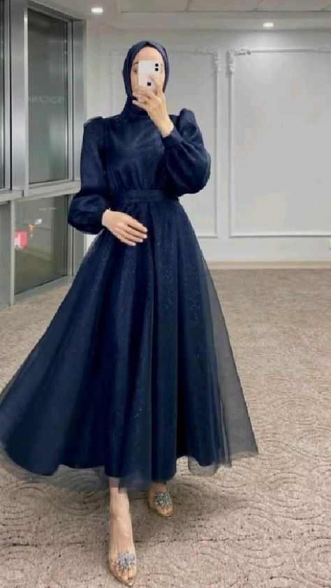 Elegant Modest Dresses, Hijabi Dresses, Prom Night Dress, Hijab Dress Party, Mode Turban, Soiree Dress, Gowns Dresses Elegant, Women Dresses Classy, Fancy Dresses Long