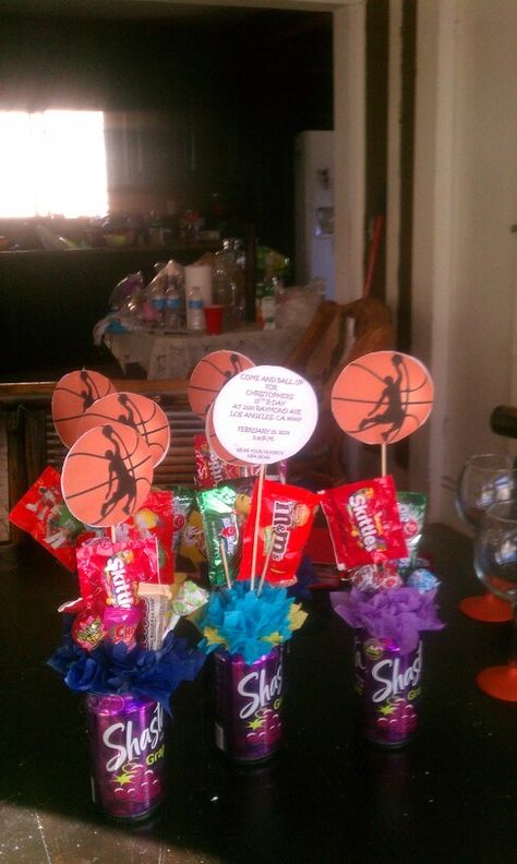 Basketball Candy bouquet party invites Basketball Candy Bouquet, Basketball Bouquet, Football Wreath Diy, Volleyball Banquet, Basketball Banquet, Soccer Banquet, Basketball Ideas, Basketball Life, Bouquet Party