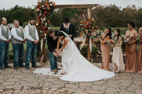 Here’s your sign to add a personal flare into your wedding ceremony! 🍂🤎 Last year one of our couples chose to personalize a cowhide rug by branding it with their initial— the perfect touch to their western inspired wedding and a great way to add a unique feature to their ceremony! ✨ Venue & Caterer | @atkinsonfarmsva Photography | @rohrbackstudios Wedding Planning | @rsgweddings.events Entertainment | @signaturedjs757 Florist | @sedgefieldflorist Photo Booth | @sillyshotzphotobooth #virgin... Branding Rug At Wedding, Country Theme Wedding, Country Theme, Year One, Cowhide Rug, Western Wedding, Ceremony Venue, Theme Wedding, Cow Hide Rug