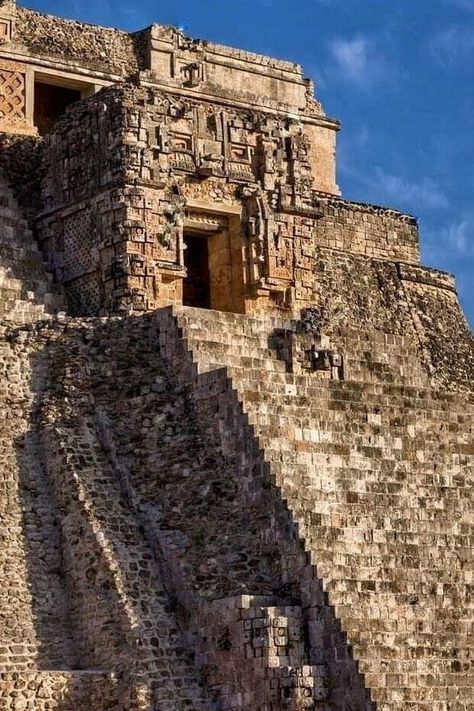 View of the top section of The Pyramid of the Magician at Uxmal.  This structure is a Mesoamerican step pyramid with unique elliptical dimensions.   Standing approximately 115 feet (35 meters) tall, its base measures about 227 feet (69 meters) in length and 166 feet (50.6 meters) in width. This iconic structure, with its smooth, rounded edges, showcases the advanced architectural prowess of the ancient Mayan civilization... Image credit to respective owner. Maya Pyramid, Mesoamerican Architecture, Mayan Architecture, Mayan Civilization, Maya Civilization, Step Pyramid, Ancient Mayan, Native American Culture, Ancient Ruins