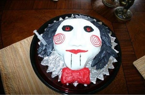 Jigsaw Movie, Saw Halloween, Movie Cakes, Horror Party, 13th Birthday Parties, Halloween Party Themes, 13th Birthday, Kids Cake, Yummy Food Dessert