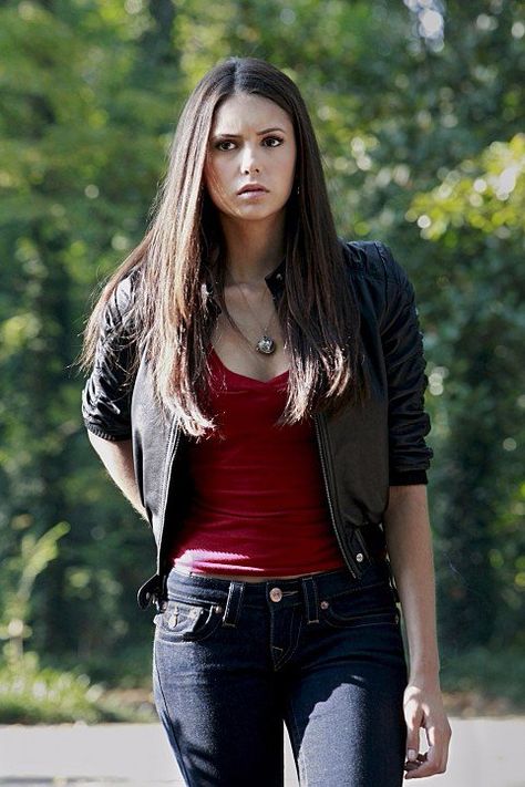 Vampire Diaries Costume, Elena Gilbert Style, Vampire Diaries Fashion, Vampire Diaries Outfits, Vampire Clothes, Katherine Pierce, Lost Girl, Elena Gilbert, The Vampire Diaries