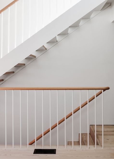 Photo 49 of 358 in Staircase Wood Photos from Artist Tom Adair’s Overhauled Cottage in Melbourne Is an Ideal Backdrop For His Work - Dwell Handrail Detail, Staircase Wood, Staircase Metal, Interior Stair Railing, Wood Handrail, Handrail Design, Stair Rail, House Staircase, Stair Rods