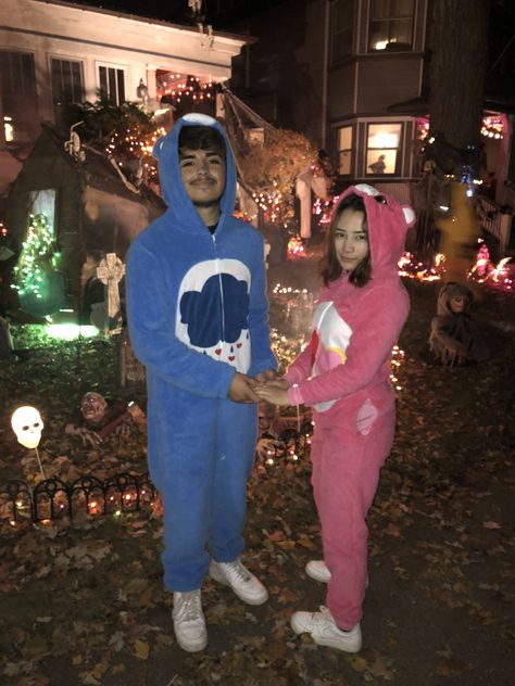 Couple Onesies Halloween, Bf Gf Costumes Halloween Couples, Gf And Bf Halloween Costumes, Double Date Halloween Costumes, Matching Costumes For Couples, Matching Couple Costumes, Matching Halloween Costumes For Couples, Couples Onesies, Black Couple Halloween Costumes