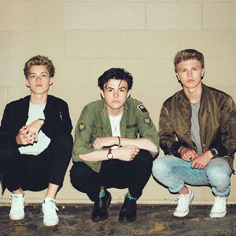 Ulzzang Haircut, New Hope Club Aesthetic, Reece Bibby, Blake Richardson, Chill Style, New Hope Club, Clubbing Aesthetic, Club Music, Chase Atlantic