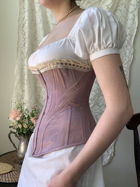 Historic Corset, 1890s Corset, Bra Construction, Corset Ideas, Corset Victorian, Fran Fine Outfits, Victorian Petticoat, Wasp Waist, Edwardian Corsets