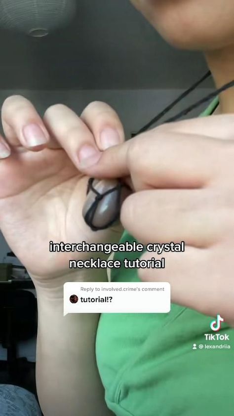 How To Make An Interchangeable Crystal Necklace, Interchangeable Crystal Necklace Tutorial, Macrame Crystal Tutorial, How To Make A Crystal Necklace With Rope, Cristal Necklace Diy, How To Make Crystal Necklace, How To Make A Crystal Necklace, Crystal Wrapping Diy Macrame, Crystal Crafts Diy