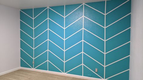 Teal Accent Wall Bedroom, Chevron Accent Wall, Painters Tape Wall, Teal Accent Wall, Turquoise Accent Wall, Art Deco Website, Paint On Canvas For Beginners, How To Paint Rocks, Crafts To Do At Home