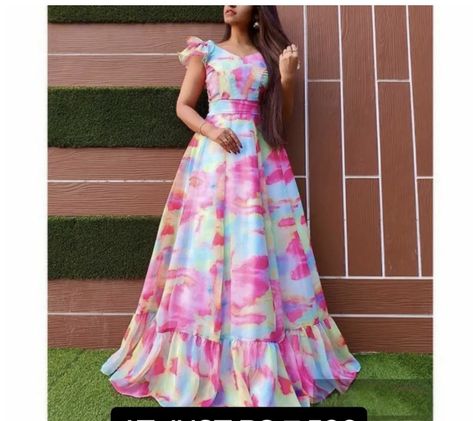 Long Frock Models, Long Frocks For Women, Indian Frocks, Long Frocks For Girls, Frock Designs For Girl, Frock Models, Fancy Gown, Frocks And Gowns, Simple Frock Design