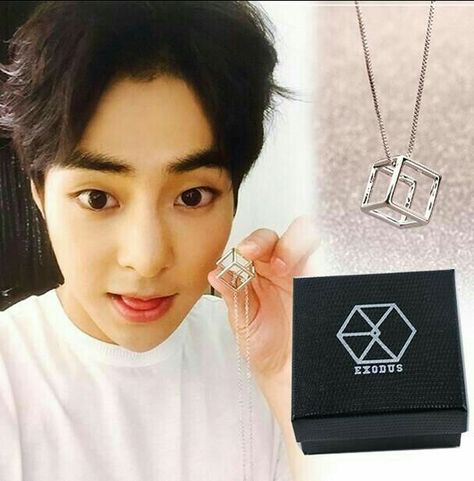 Exo Jewelry, Harajuku Necklace, Exo Ot9, Exo Logo, Exo Fashion, Kpop Earrings, Exo Merch, Exo Red Velvet, Korean Accessories