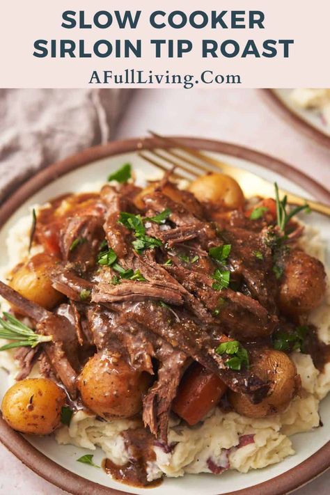 Discover the magic of a Succulent Slow Cooker Sirloin Tip Roast, a tender and flavorful dish that combines amazing flavor with the convenience of a slow cooker. Perfect for busy days or relaxed weekends, this recipe is sure to become a family favorite, satisfying taste buds and simplifying meal prep. Sirloin Tip Roast Slow Cooker, Top Sirloin Roast Recipe, Sirloin Roast Recipes, Pork Sirloin Tip Roast, Beef Sirloin Tip Roast, Roast Slow Cooker, Pork Sirloin Roast, Sirloin Tip Steak, Sirloin Steak Recipes