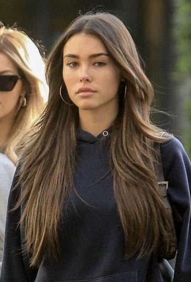 Madison beer Madison Beer Layered Hair, Madison Beer Hair 2020, Madison Beer Brunette, Madison Beer Long Hair, Madison Beer Straight Hair, Madison Beer Balayage, Madison Beer Brown Hair, Madison Beer Highlights, Madison Beer Without Makeup