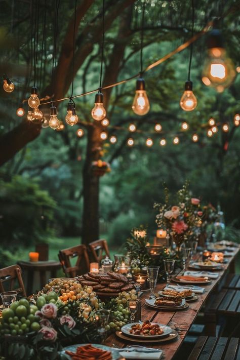 Outdoor Garden Party Ideas, Outdoor Dinner Party Table, Garden Party Dinner, Forest Wedding Theme, Garden Dinner Party, Enchanted Forest Wedding Theme, Outdoor Garden Party, Backyard Dinner, Outdoor Dinner Party