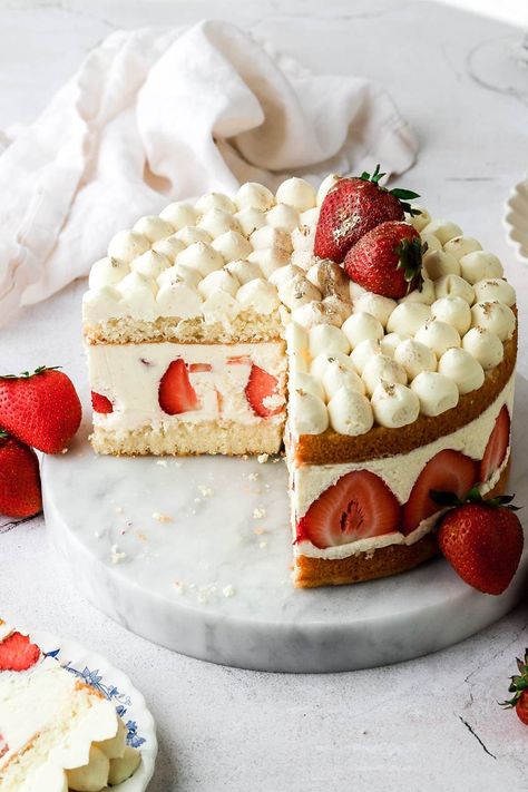 Fraisier Cake - Baran Bakery Frazier Cake, Fraisier Cake, Strawberry Heaven, Genoise Sponge, Le Macaron, Butter Pastry, French Cake, Summer Baking, Spring Desserts