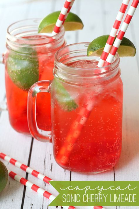 Delicious recipe for Sonic's Cherry Limeade - tastes just like it! { lilluna.com } Cherry Limeade Recipe, Limeade Drinks, Sonic Cherry Limeade, Limeade Recipe, Summer Drink Recipes, Cherry Limeade, Kid Drinks, Lemonade Recipes, Smoothie Drinks