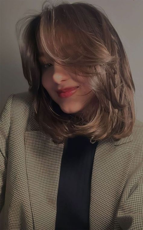 versatile bob, bob haircut, bob hairstyle, ahoulder length bob, long bob Haircuts For Medium Length Hair, Layered Haircuts For Medium Hair, Hair Inspiration Short, Hairstyles For Layered Hair, Shot Hair Styles, Shoulder Length Hair Cuts, Haircuts Straight Hair, Short Hair Haircuts, Cut My Hair