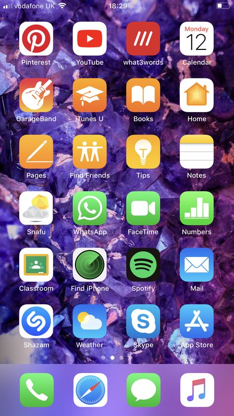 Ways To Organise Your Phone Apps, Organise Your Phone, Organize Phone, Phone Organisation, Organize Phone Apps, Phone Things, Wallpaper Ios, Ways To Organize, Garage Band