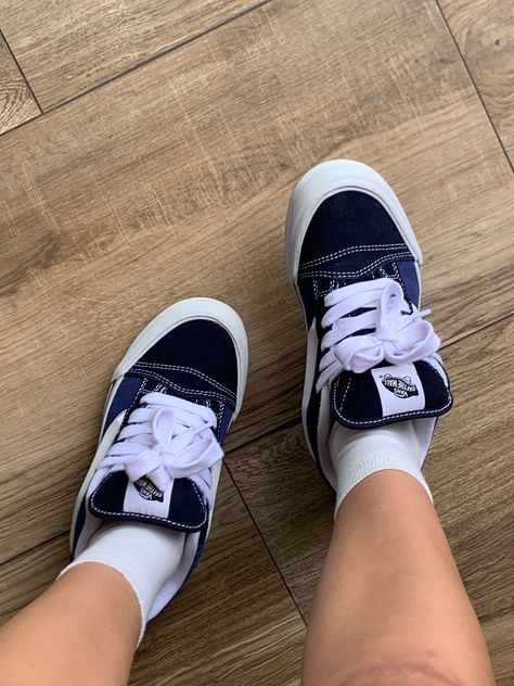 vans knu skool blue ✶ ! How To Wear Vans Shoes Outfit, Vans Chunky Shoes, Blue Vans Aesthetic, New Skool Vans, Vans Knu Stack Outfit, Vans New Skool, Vans New Skool Outfit, Chunky Vans Outfit, Blue Vans Outfit