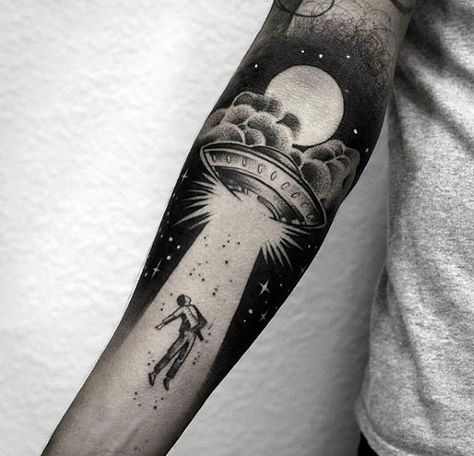 Creative Alien Abuduction Mens Forearm Sleeve Tattoo With Negative Space Design Negative Space Tattoo, Ufo Tattoo, Blackout Tattoo, Forearm Sleeve, Forearm Sleeve Tattoos, Alien Tattoo, Wolf Tattoo Design, Geniale Tattoos, Space Tattoo