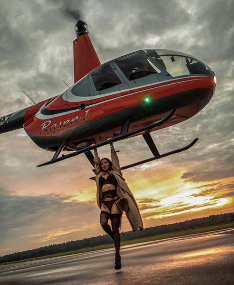 Mayday Mayday, Boudiour Poses, Plane Photos, Car Poses, Southern California Beaches, Helicopter Pilots, Female Pilot, Rich Girl Lifestyle, Harley Quinn Art