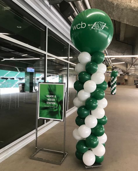 Spiral Column, Retirement Party Centerpieces, Golf Fundraiser, Photo Classic, Water Station, Golf Outing, W Logo, Green Balloon, Balloon Columns