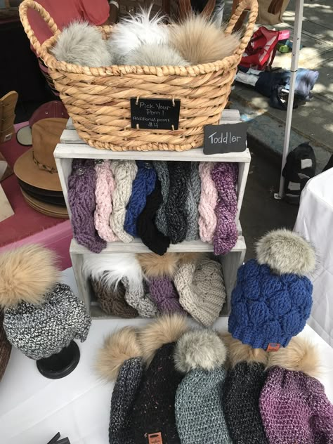 How To Create A Display For Craft Shows — Meghan Makes Do Hat Display Ideas Craft Show, Hat Display Ideas, Craft Fair Table, Crochet Craft Fair, Craft Fair Booth Display, Scarf Display, Craft Show Booths, Craft Market Display, Craft Show Booth