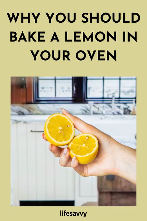 Baking Soda Oven Cleaner, Clean Oven Glass Door, Lemon Hacks, Oven Cleaner Diy, Clean Oven Door, Oven Cleaning Hacks, Boil Lemons, Lemon Cleaning, Cleaning Oven Racks