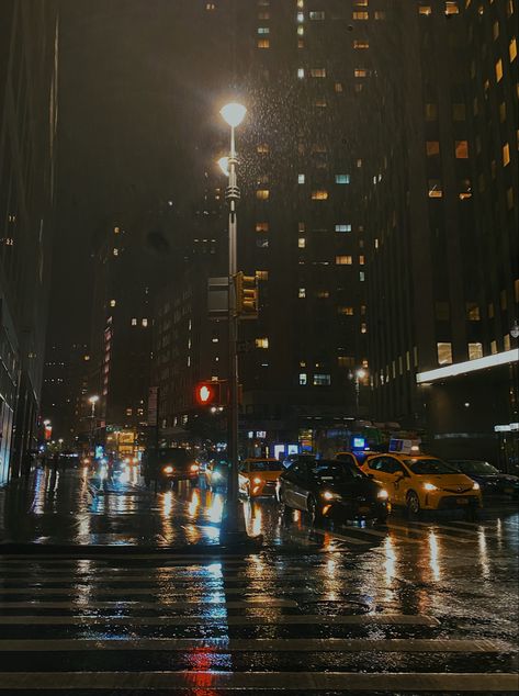 new york city rainy night dark street Street Asthetic Picture Wallpaper, Rainy Zepeto Background, Rainy New York Aesthetic, Rainy Rooftop Aesthetic, Rainy City Night Wallpaper, Nyc Aesthetic Night, Police Lights Night, Rainy City Aesthetic Night, New York City Streets Aesthetic