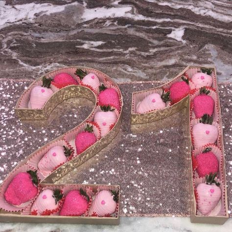 Hasita’s Berries🍓 on Instagram: “21 st Birthday Number Box!💗🍓 @may_may2880 #chocolatecoveredstrawberries #pink #pinkaesthetic #pinkberry #pinkberries #pinkstrawberries…” Birthday Numbers, Chocolate Covered Strawberries, 21st Birthday, Pink Aesthetic, Strawberries, Floral Wreath, Birthday, Pink, On Instagram