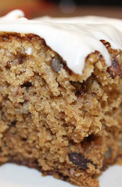 Cooking With Mary and Friends: Applesauce-Pecan Spice Cake Applesauce Spice Cake, Applesauce Cake Recipe, Betty Crocker Cookbook, Apple Spice Cake, Carrot Cakes, Applesauce Cake, Apple Spice, Spiced Pecans, Homemade Applesauce